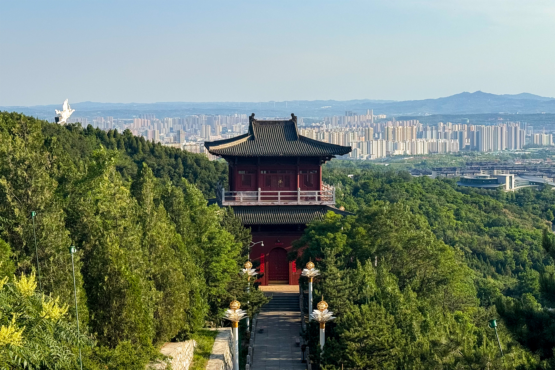 白马寺山看晋城（其三）